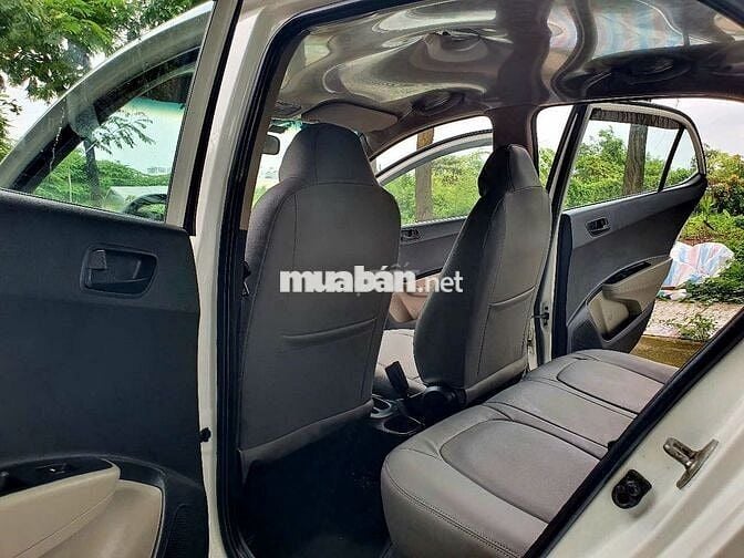 Hyundai Grand i10 2018 Sedan 1.2 Base - 1 chủ