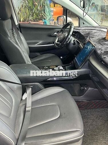 Hyundai Custin 2023 1.5 Đặc biệt - 16000 km