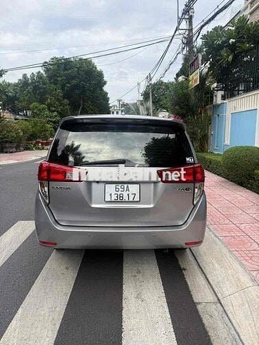 Toyota Innova 2.0 E số sàn đời 2019