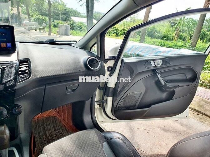Ford Fiesta 2015 S 1.0 AT Ecoboost - trắng đẹp