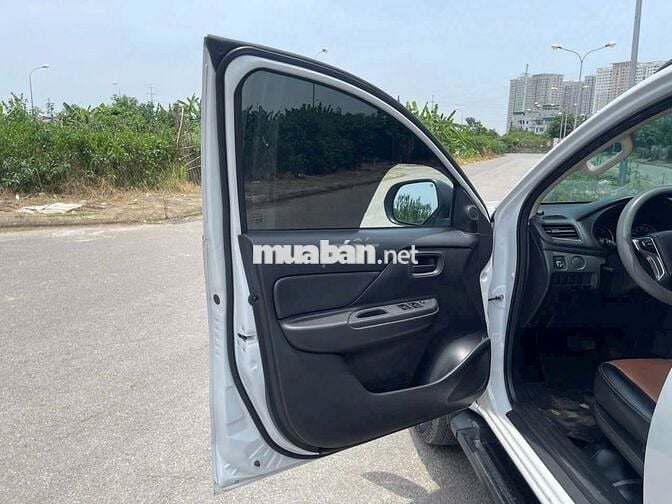Bán xe Mitsubishi Triton GLX 2023 số tự động 1 cầu