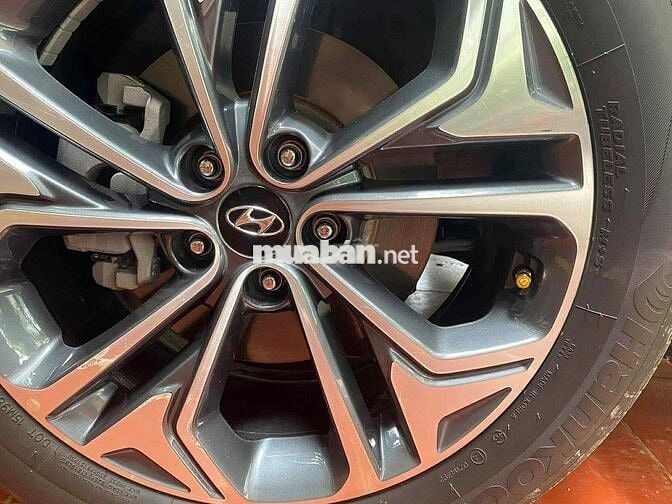 Hyundai Santa Fe 2019 2.4L HTRAC - 600000 km