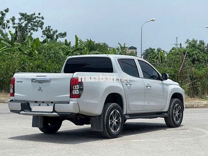 Bán xe Mitsubishi Triton GLX 2023 số tự động 1 cầu
