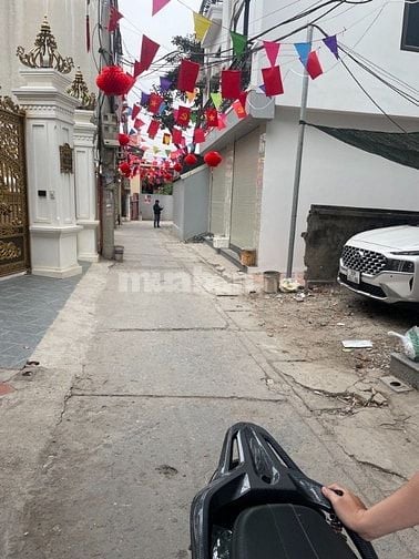 NHÀ ĐẸP TỔ 14 YÊN NGHĨA 5T/36M, Ô TÔ ĐỖ CỬA, GIÁ CHÀO 5,38 TỶ.