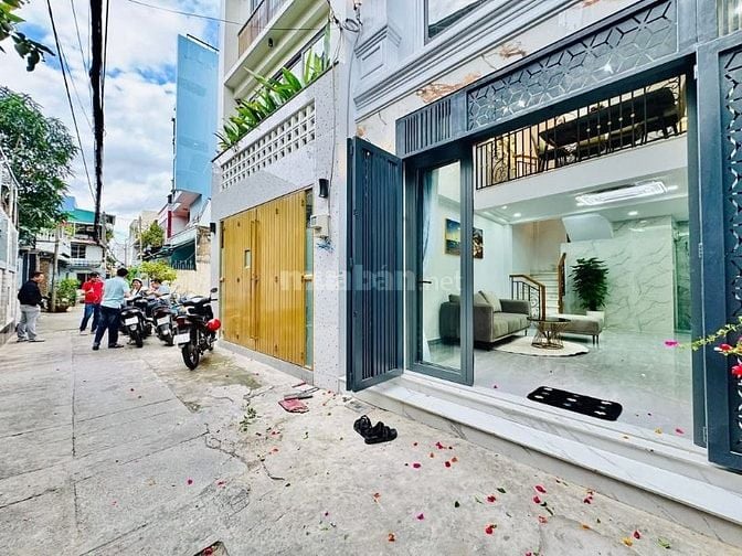 Cần vốn KD bán gấp nhà Hoàng Minh Giám,P9, Phú Nhuận. Giá 2,9tỷ. Hẻm5m