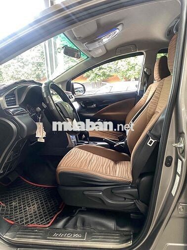 Toyota Innova 2018 2.0G, bảo hành 1 năm