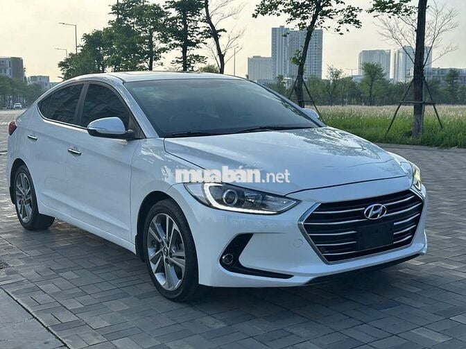 Hyundai Elantra 2017 2.0 AT - 96000 km