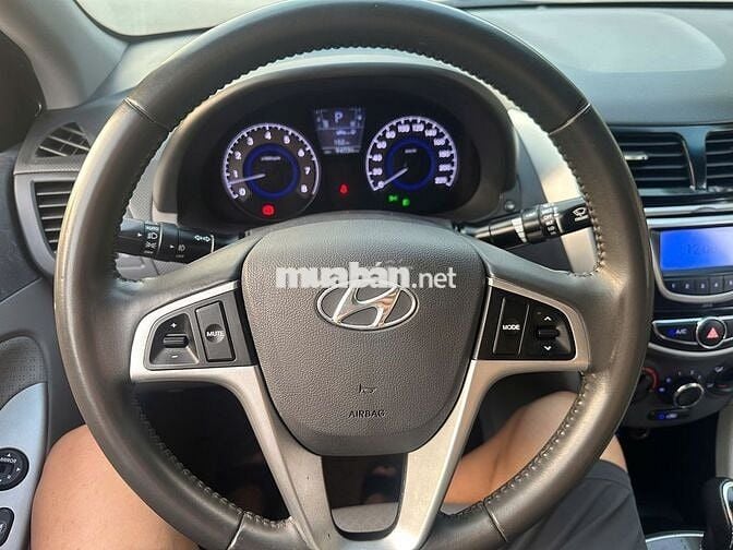 Hyundai Accent 2014 1.4 AT - 94000 km
