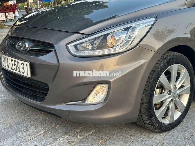 Hyundai Accent 2014 1.4 AT - 94000 km