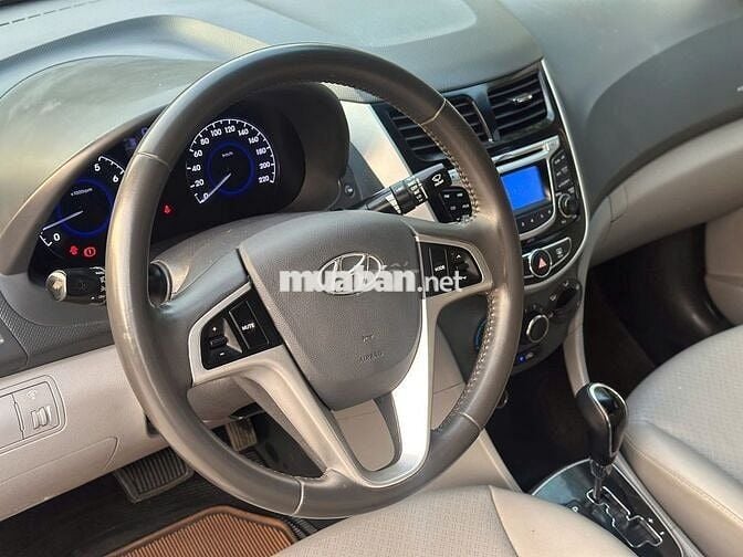 Hyundai Accent 2014 1.4 AT - 94000 km