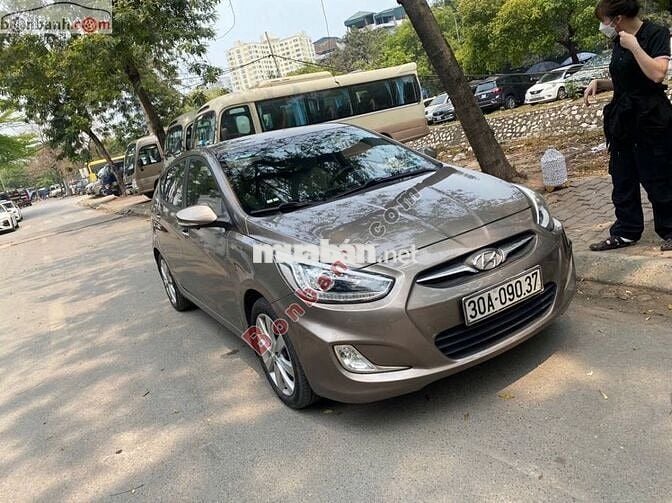 Hyundai Accent 1.4 AT 2013
