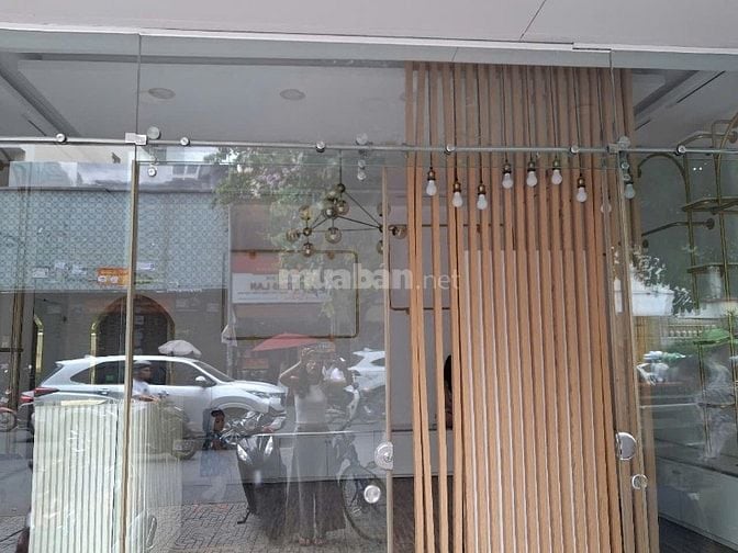 Cho thuê mặt bằng kinh doanh có lối đi riêng