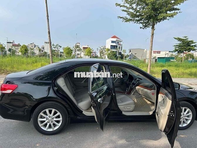Toyota Camry 2012 2.4G - 11 km