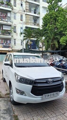 Toyota Innova 2016 2.0E - 297000 km