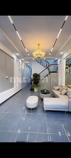 Bán Nhà Ngộp Đường Nguyễn Cửu Phú, đẹp, nhiều tiện ích