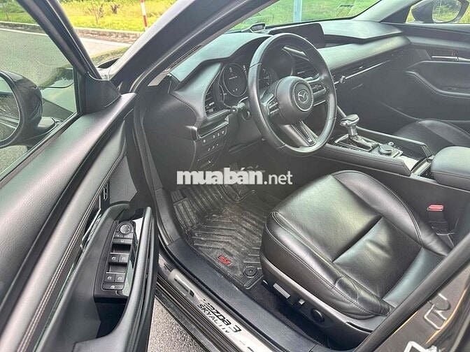 Mazda 3 2020 Sedan 1.5L Premium - 45000 km
