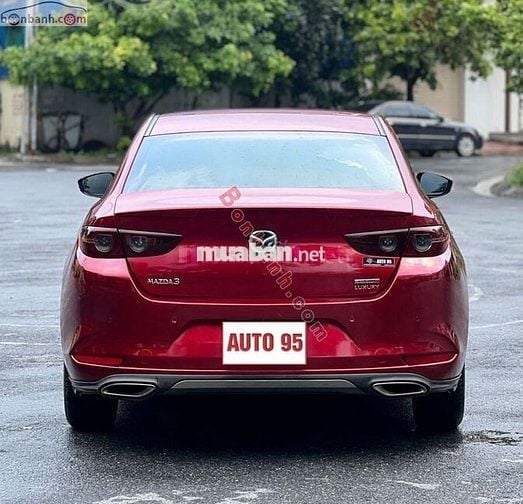 Mazda 3 1.5AT Luxury màu đỏ sx năm 2020