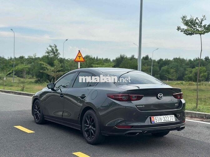 Mazda 3 2020 Sedan 1.5L Premium - 45000 km