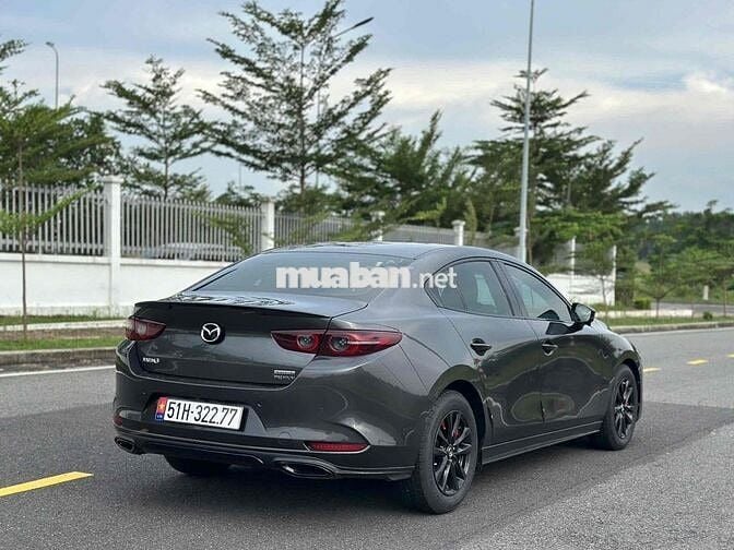 Mazda 3 2020 Sedan 1.5L Premium - 45000 km