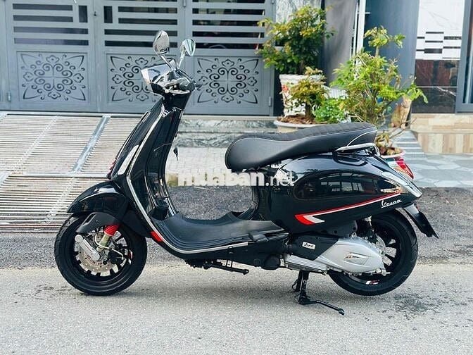 VESPA SPRINT ABS ĐK 2025 ODO 700KM NHƯ XE THÙNG TR