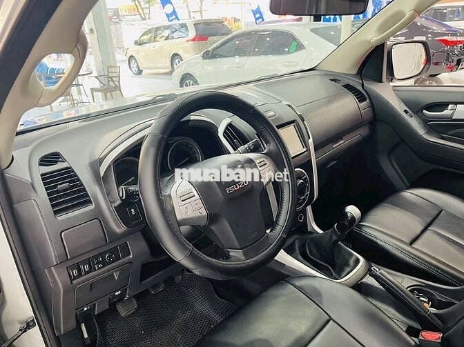 Isuzu Mu X 2016 2.5 MT