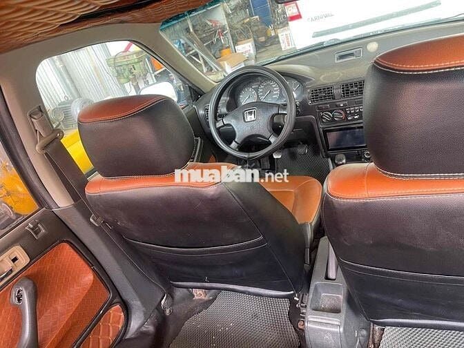 Honda Accord 1993 2.0 MT - 100000 km