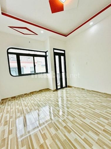Nhà Âu Dương Lân,P3Q8,DT 3,8mx8m, 2 Lầu,Sân Thượng Giá 4,48 Tỷ (TL)