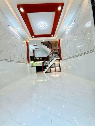Nhà Âu Dương Lân,P3Q8,DT 3,8mx8m, 2 Lầu,Sân Thượng Giá 4,48 Tỷ (TL)