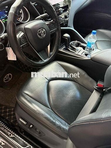 Toyota Camry 2022 2.0Q - 49000 km