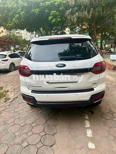 Ford Everest 2019 Titanium 2.0L 4x4 AT - 90000 km