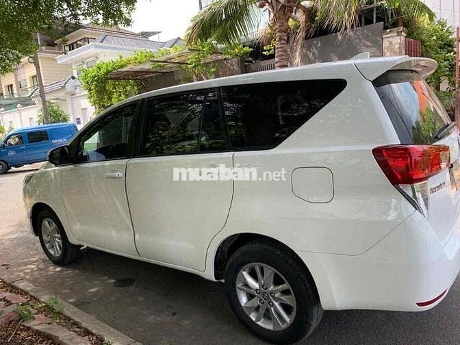 Toyota Innova 2019 2.0E
