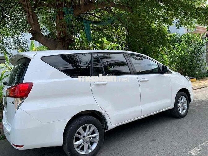 Toyota Innova 2019 2.0E