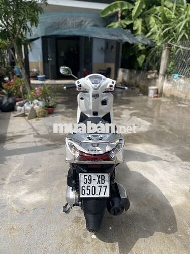 Lead 4 val cuối 2024