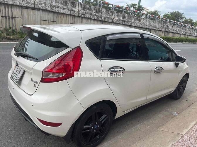 Ford Fiesta 2012 1.6 AT Hatchback - 91000 km