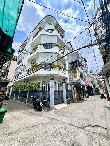 HXH đường Bạch Đằng gần ngã tư Hàng Xanh, P24, BT. 7x15m 3Tầng 15.5 Tỷ