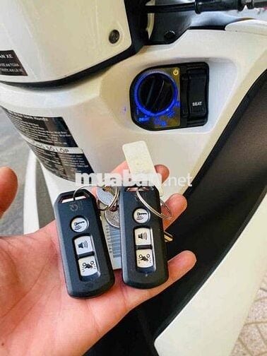 Sh 150 đời 2015 khoá smarkey