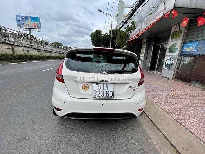Ford Fiesta 2012 1.6 AT Hatchback - 91000 km