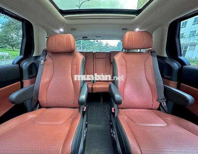 Kia carnival 2.2D - 42000 km