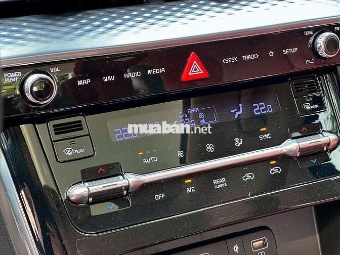 Kia carnival 2.2D - 42000 km