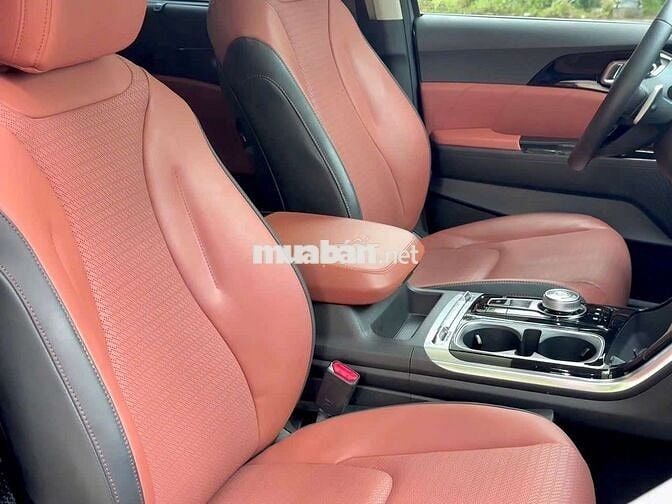 Kia carnival 2.2D - 42000 km