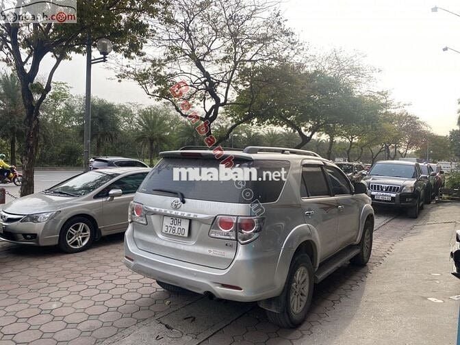 Toyota Fortuner 2.5G 2014