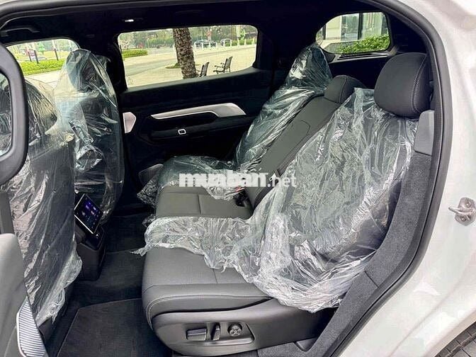 VINFAST VF9 - Giao xe ngay, đủ màu lựa chọn!