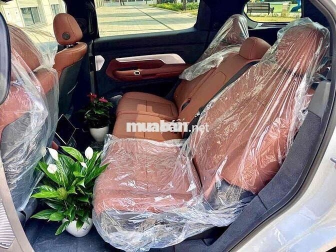 VINFAST VF9 - Giao xe ngay, đủ màu lựa chọn!