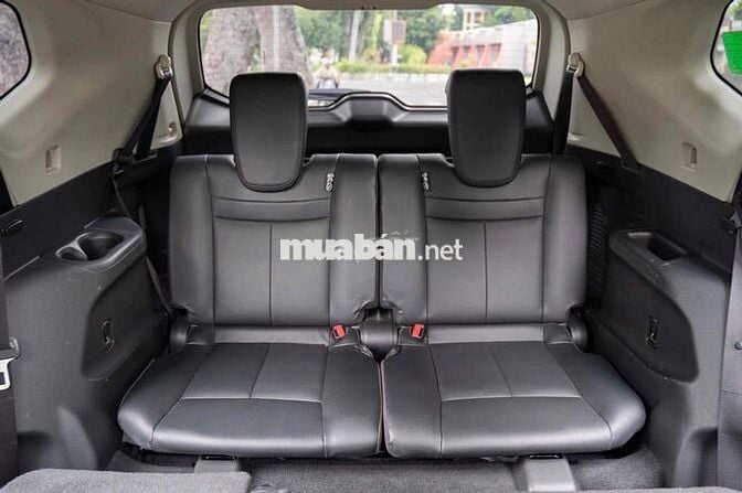 7 chỗ SUV Nissan X trail 2018 2.5 SV 4WD Premium