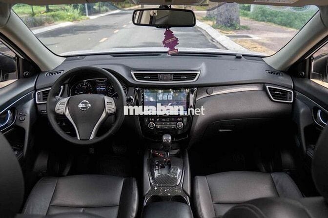 7 chỗ SUV Nissan X trail 2018 2.5 SV 4WD Premium