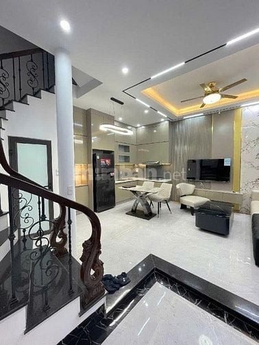 SIÊU PHẨM LÔ GÓC – 40m2-TRUNG TÂM CẦU GIẤY – GIÁ TỐT KHÓ TÌM!