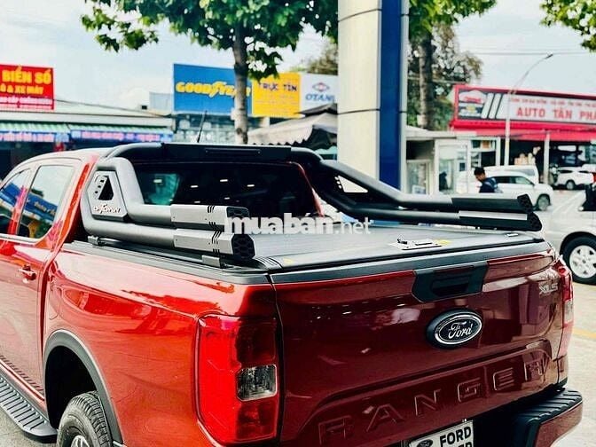 Ford Ranger 2025 XLS 2.0L 4x2 AT lướt 5.000km
