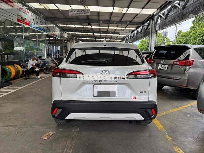 Toyota Corolla Cross 2022 1.8V 20.000 km Xe Hãng