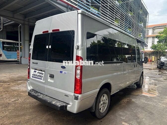 🚗 Transit van 6 chỗ