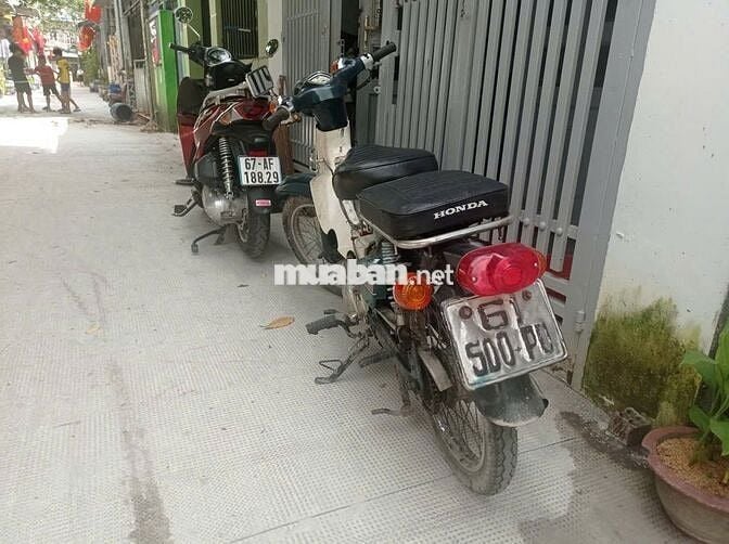Bán xe Cub như hình, giấy tờ đầy đủ, có bớt lộc